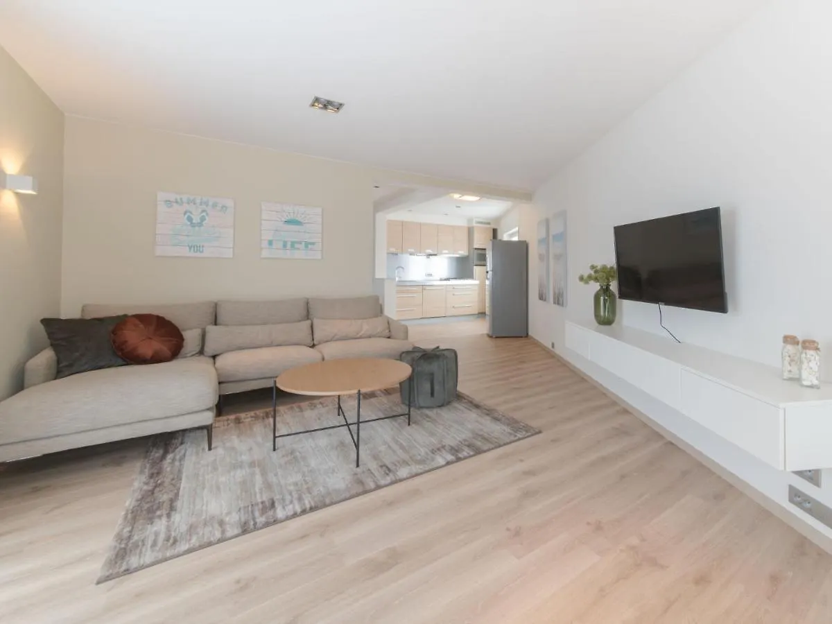 Apartment Alaska Beach Bredene